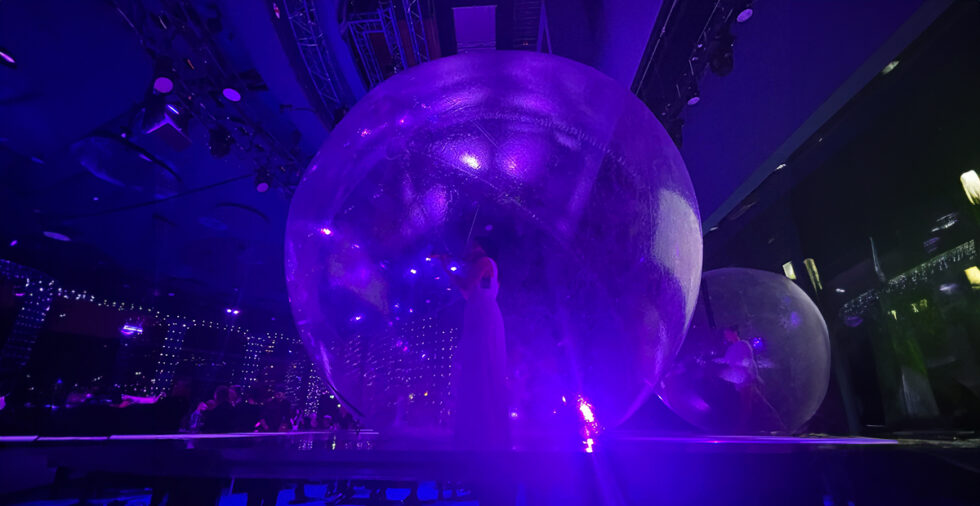 GIANT BALL